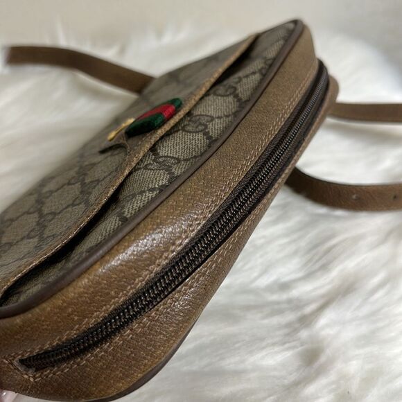 💯Authentic Preloved Gucci crossbody bag w/ Cherryline🍀 - Picture 9 of 14